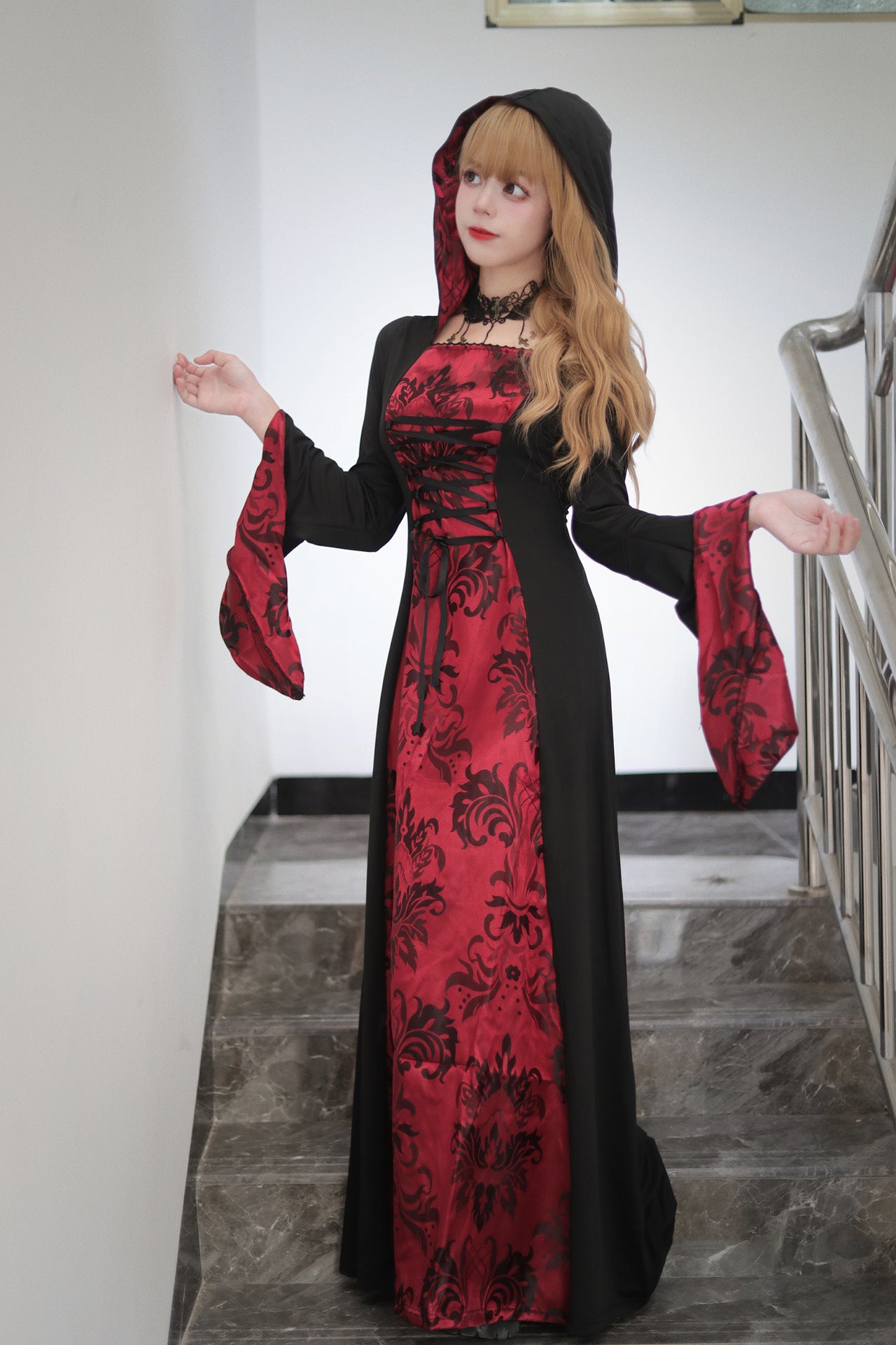 Gothic Vampire Cosplay